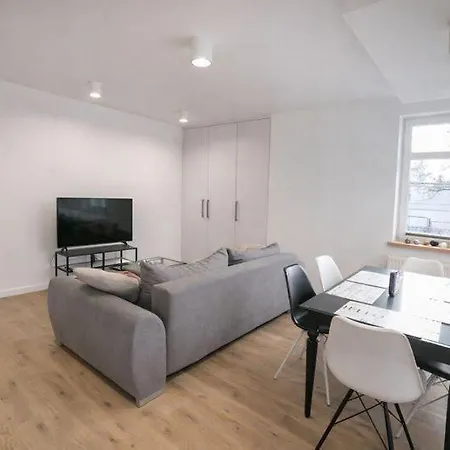 Warszawska 11 * Polanica-Zdrój